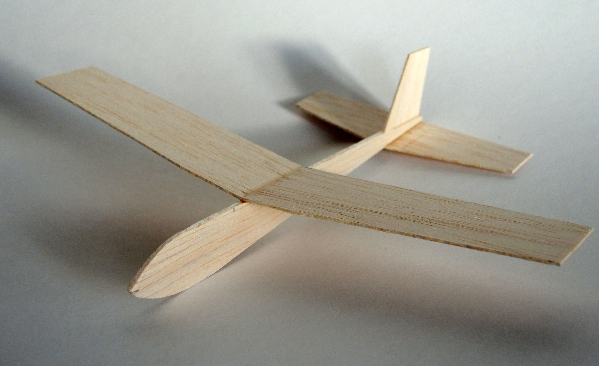 MINT - Hoch hinaus: Kleine Flieger aus Balsaholz   